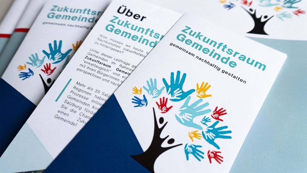 Broschüren des Programms Zukunftsraum Gemeinde