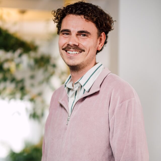 Portraitfoto von Benedikt Olbert