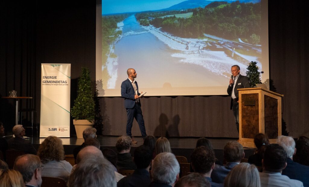 Wie Wasserkraft in Gemeinden genutzt werden kann, zeigt der Erfahrungsbericht der Gemeinde Bergheim zum Wasserkraftwerk Muntigl. Foto: SIR